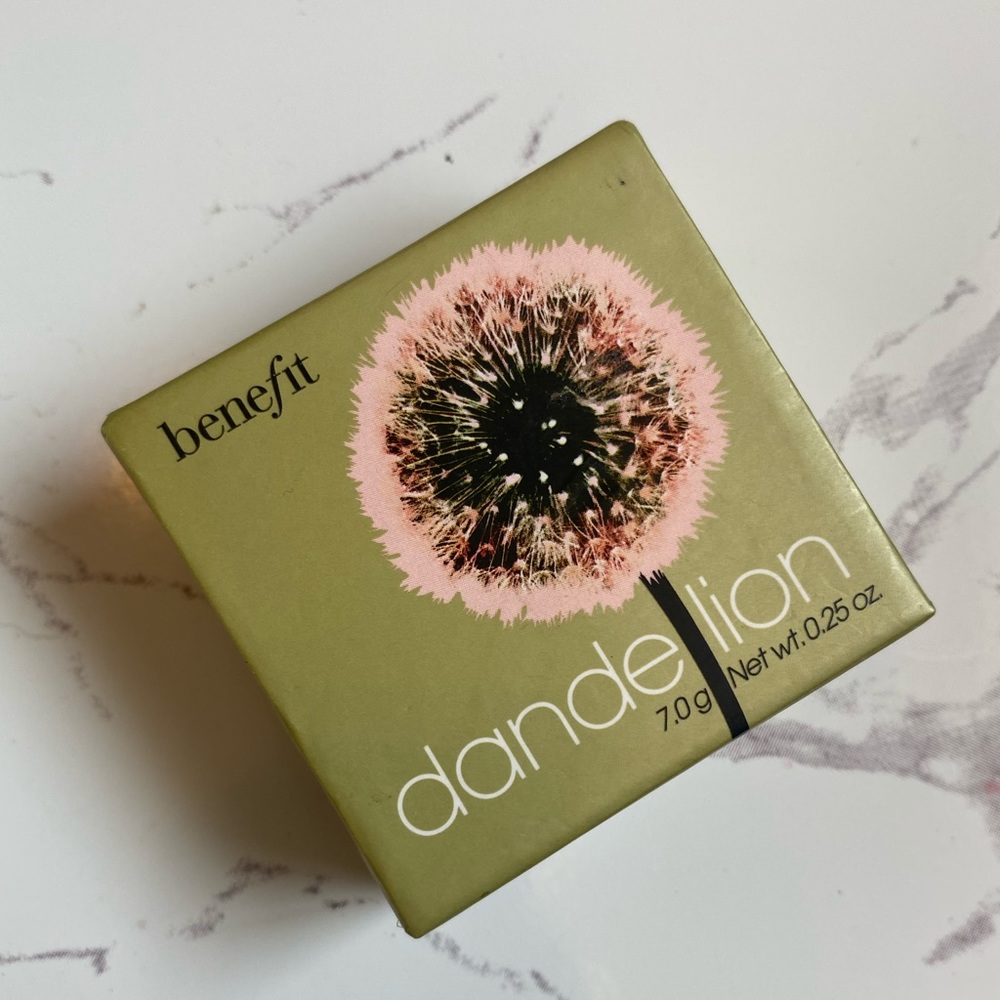 NWT Benefit Dandelion Blush